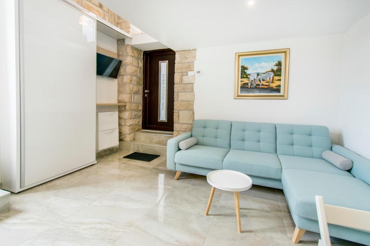 Studio Mateja Piran Ngoại thất bức ảnh